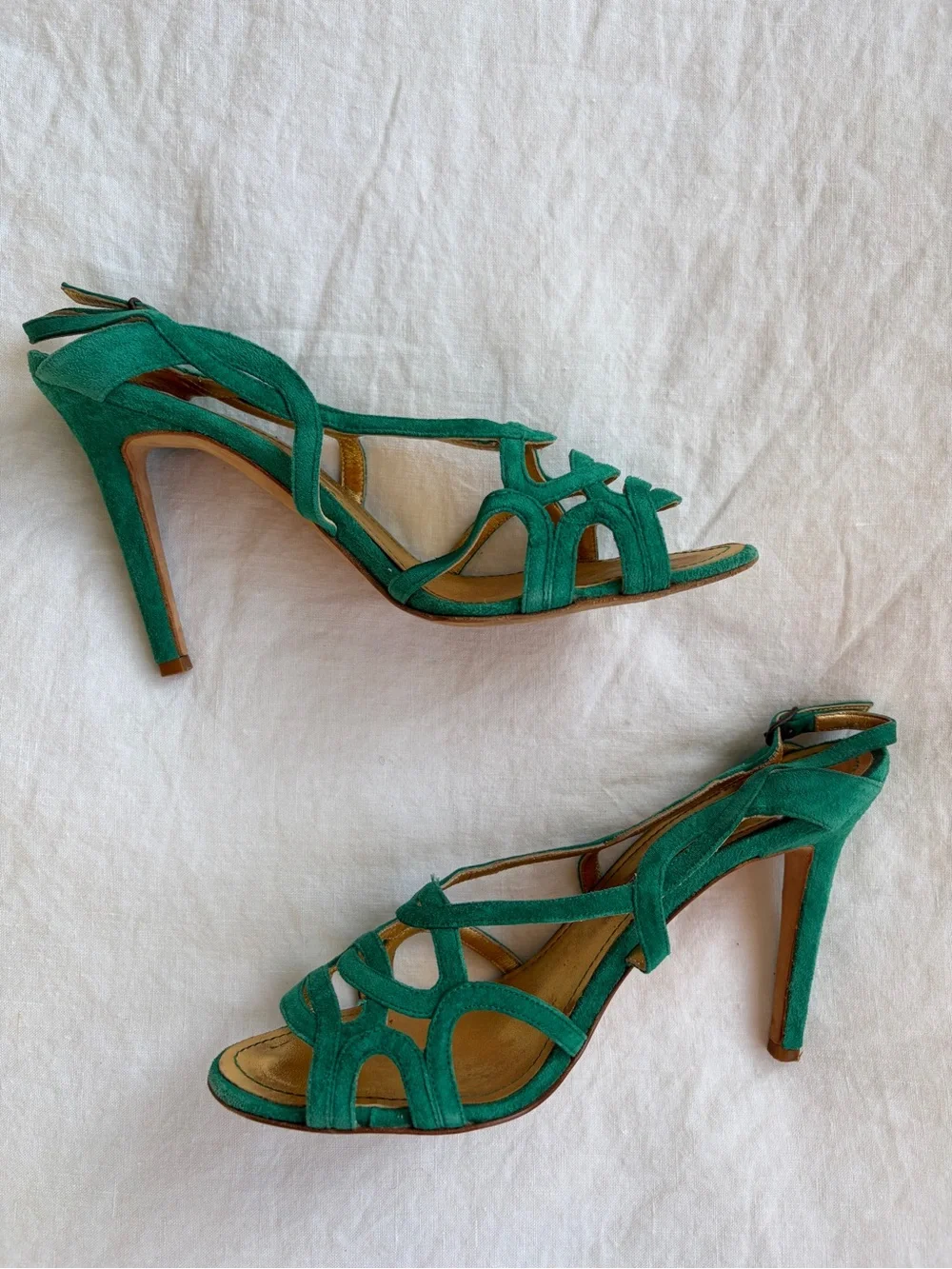 Vintage Manolo Blahnik Suede Strappy Loop Open Toe Heels Emerald Green